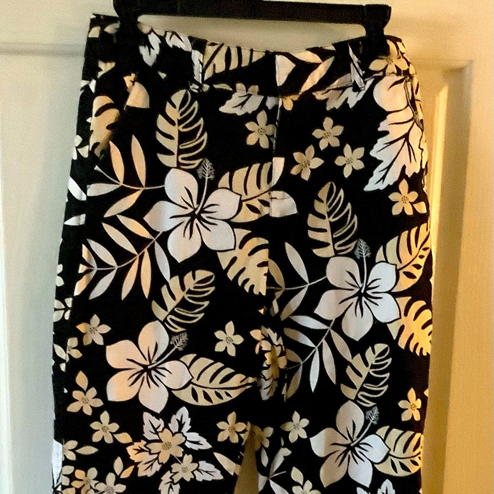 Cherokee brand capris